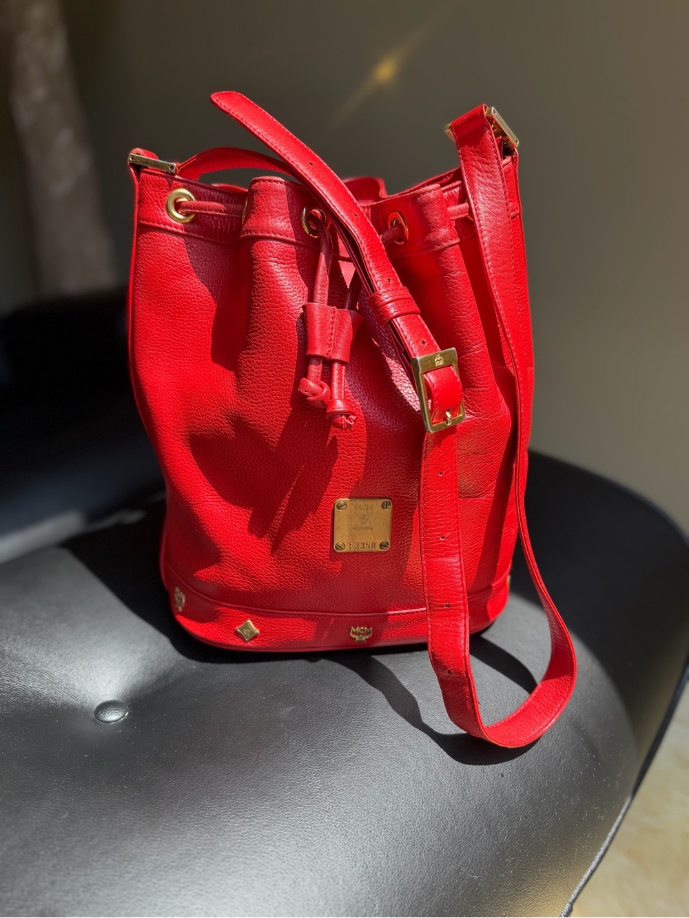MCM Red Leather Drawstring Bucket Crossbody Bag Gold Hardware EUC Dust bag - Picture 13 of 15